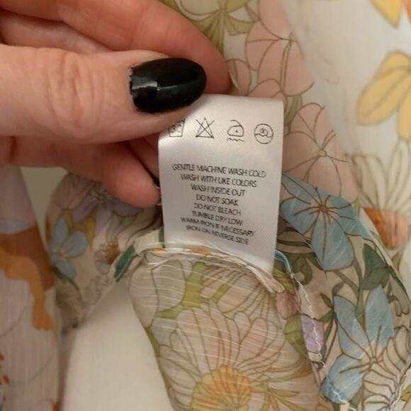 NWT Beulah floral blouse ruffled and romantic various sizes 💝 - Picture 14 of 15